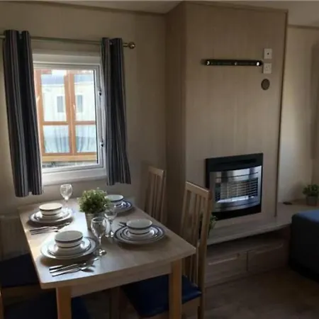 8 Berth Caravan At Parkdean Camber Sands Exterior photo